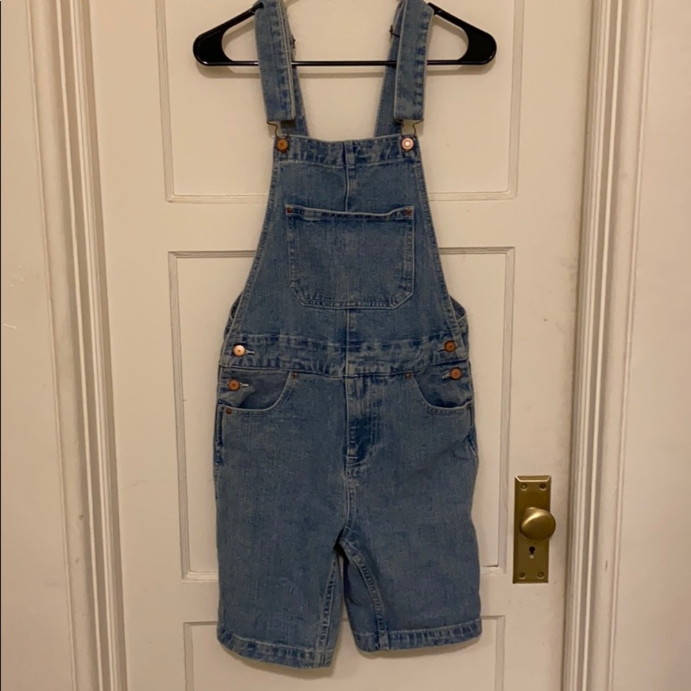 Short overalls